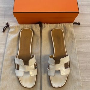 Hermes Oran White Patent H Sandals Size 40